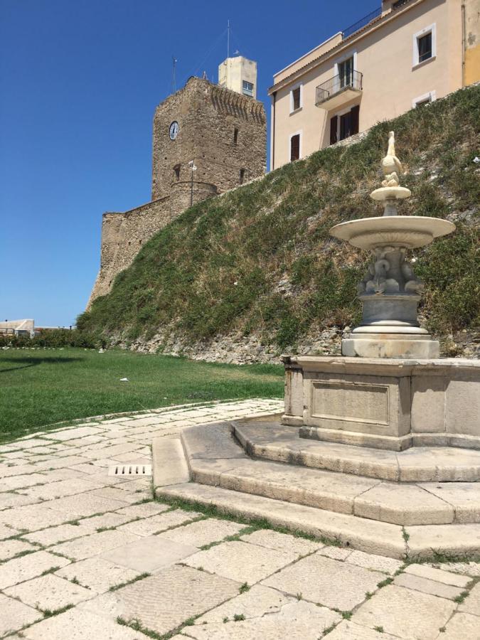 Apartamento Le Volte Nel Borgo Térmoli Exterior foto
